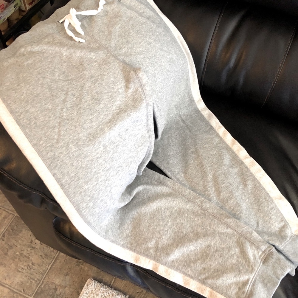 Converse Brand women’s XXL sweatpants
